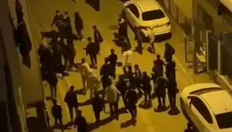 Esenyurt'ta Sopalı Mahalle Kavgası: Gençler Arasında Büyüyen Çatışma