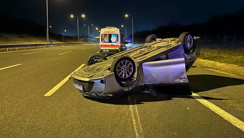 Kuzey Marmara Otoyolu’nda Feci Kaza: İki Otomobil Çarpıştı, Yaralılar Hastaneye Sevk Edildi