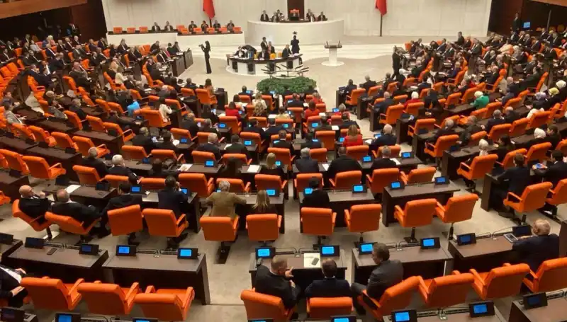 TBMM Komisyonları Kesintisiz Çalışmalarına Devam Ediyor: İşte Detaylar