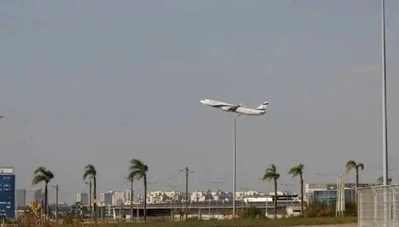Yemenli Husiler, Ben Gurion Havalimanı'nı Hedef Aldı: Savaşın Yeni Cephesi