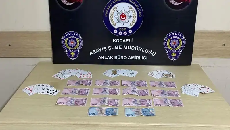 Kocaeli'de Kahvehanelere Yapılan Kumara Karşı Şok Baskınlar!