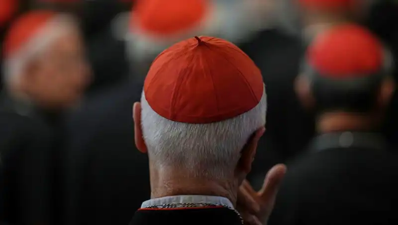 Yeni Papa Seçimi İçin Konklav Süreci Başlıyor: Tarihler ve Detaylar