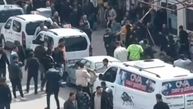 Erciş’te Taşlı Sopalı Kavga: Gözaltına Alınanların Sayısı 7’ye Ulaştı