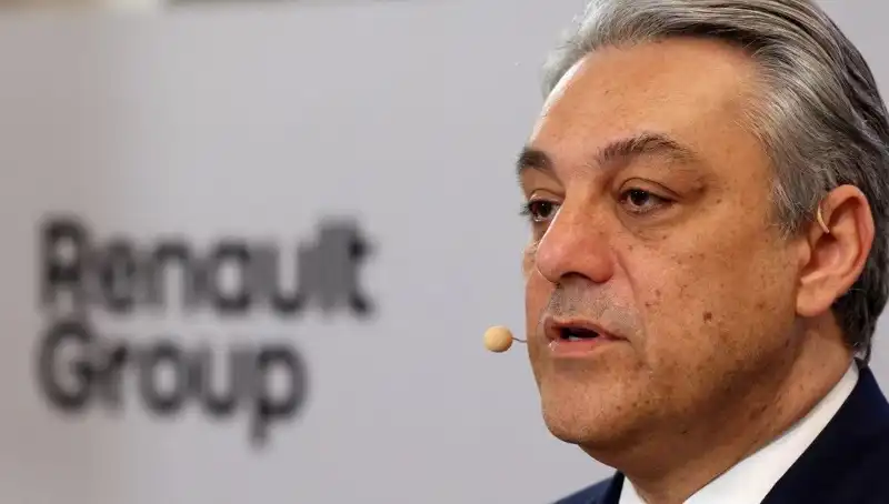 Renault'da Şok İstifa: Üst Düzey Yönetici Yola Ayrıldı