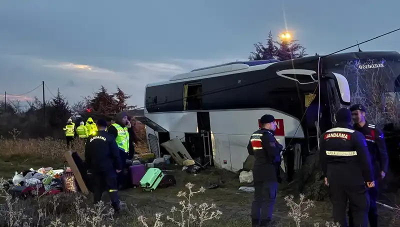 Çanakkale'de Otobüs Kazası: 37 Yaralı, Kaza Anı dehşeti!