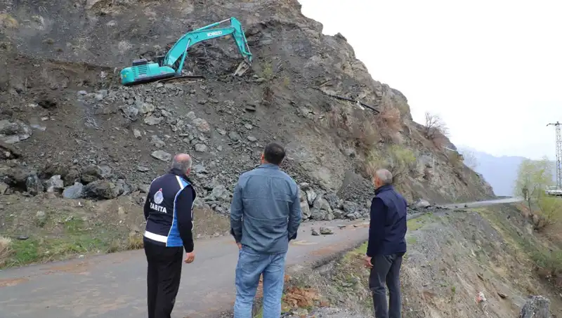 Hakkari'de Kaya Düşmelerine Karşı Alınacak Önlemler ve Yeni Çalışmalar