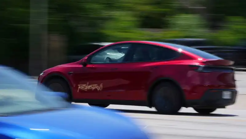 Tesla Robotaxi Projesi: Musk’ın Hüsranı ve Hız Sınırı Şoku!