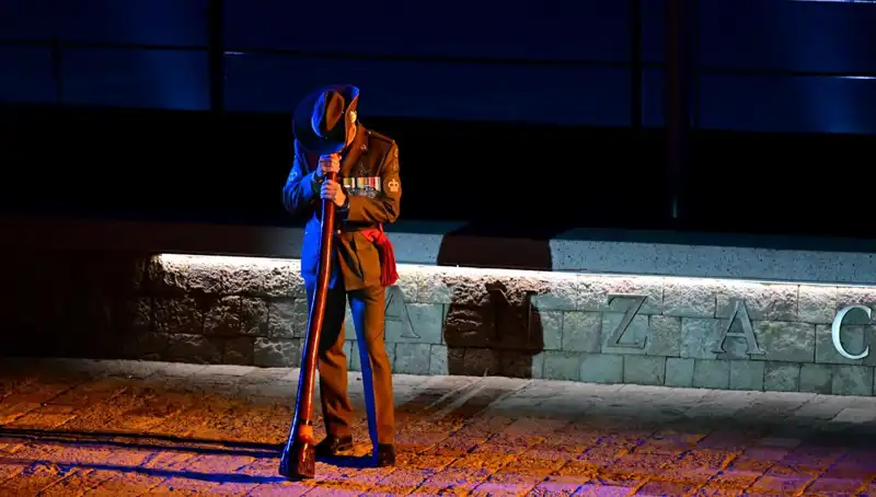 Anzak Koyu’nda Yürekleri Isıtan "Şafak Ayini" Töreni Gerçekleşti