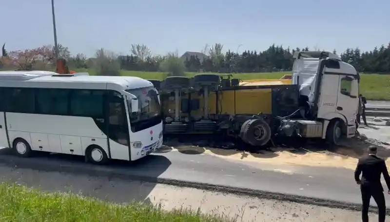 Büyükçekmece TEM Otoyolu’nda Kaza: Yol 3 Saat Kapalı, Uzun Kuyruklar Oluştu