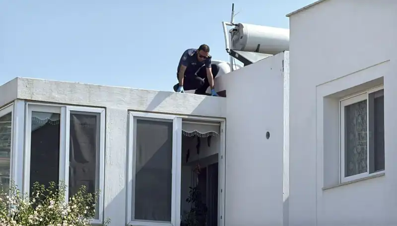 Bodrum’da Çatıdan Düşen Emekli Polis Memuru Hayatını Kaybetti
