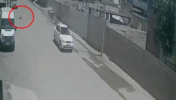 Otomobil Çocuğa Çarpıp Kaçtı: Korkunç Olayın Ayrıntıları