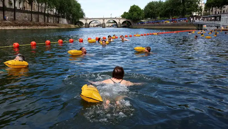 Paris'te Tarihi Değişim: Seine Nehri Artık Herkese Açık!