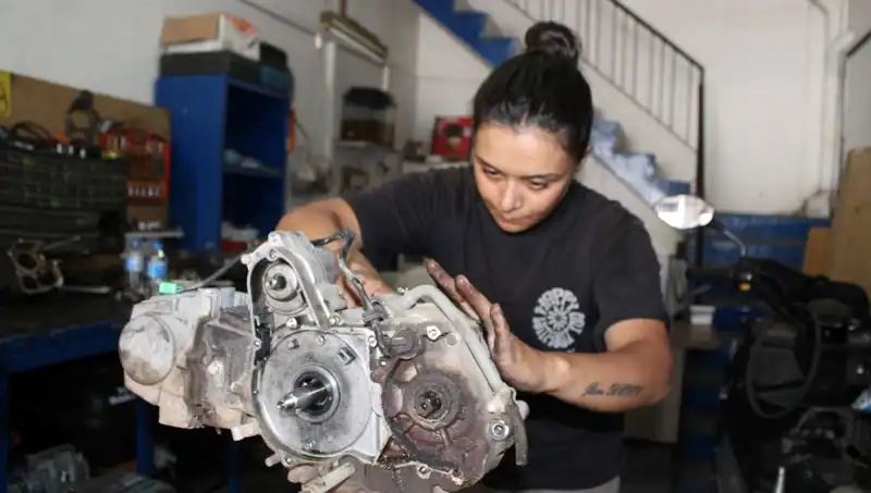 Genç Kadından Cesur Adım: Hayriye Motor Ustası Oldu!