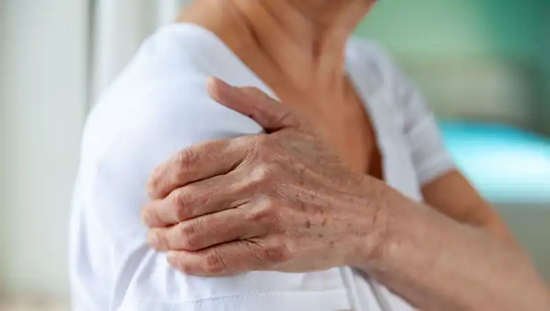 Akciğer Kanseri Belirtileri: Göz Ardı Edilen Riskler ve Erken Teşhis