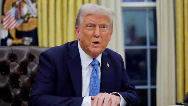 Trump’tan Şaşırtan Açıklama: İran Petrolü Alan Ülkelere Yaptırım Geliyor
