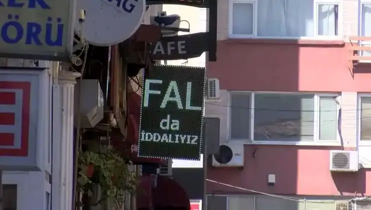 Falcılara Müjde: Para Karşılığı Fala Hapis Cezası Geliyor!