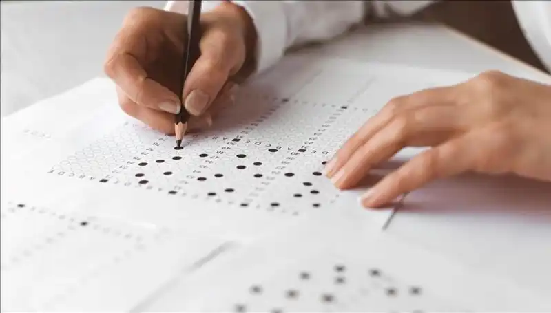 İlkokul Anneleri Arasında Şok: Çocuk İçin Sınav Sorularını Çaldı!