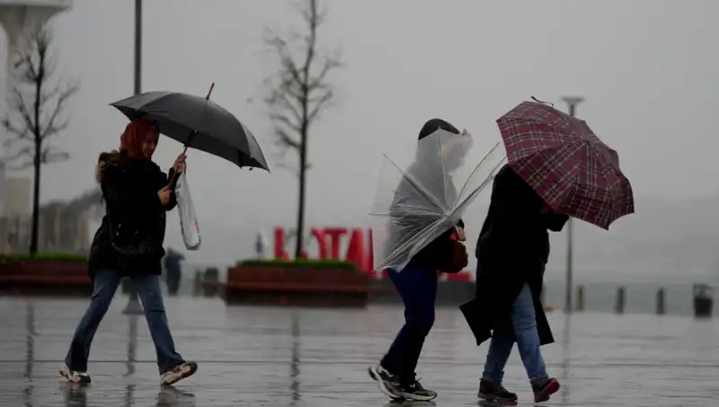 İstanbullular Dikkat: Kuvvetli Sağanak Yağışları Yolda!