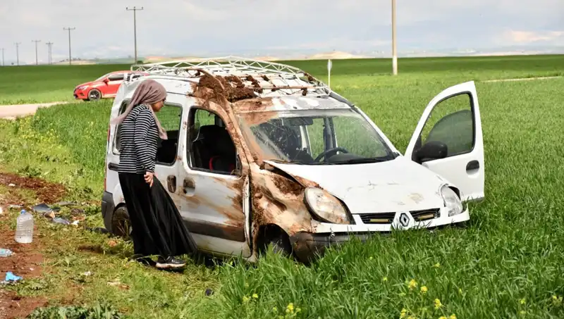İki Otomobil Çarpıştı: 6 Çocukla Birlikte 10 Yaralı!