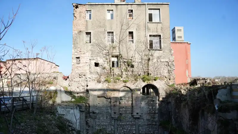 İstanbul’un Tarih Dolu Binası: 1600 Yıllık Gizemli Miras