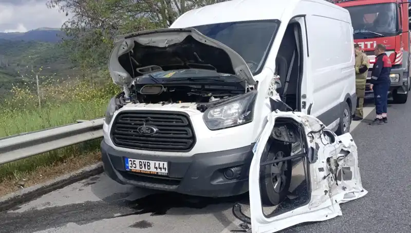 Aydın-İzmir Otoyolu'nda Feci Kaza: 3 Ölü, Çok Sayıda Yaralı