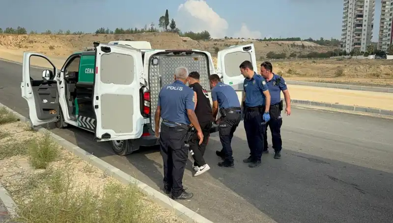 Gizemli Yol Kenarında Bulunan Ceset, Şehirde Korku Yarattı
