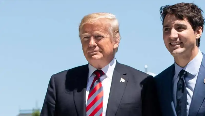 Trump Kanada ile Ticarette Gerginlik Yaratan 35% Vergi Tehdidi