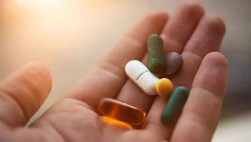 Vitamin Takviyeleri Sağlık Riskleri: 2 Belirtiyle Giden Adamın Hikayesi
