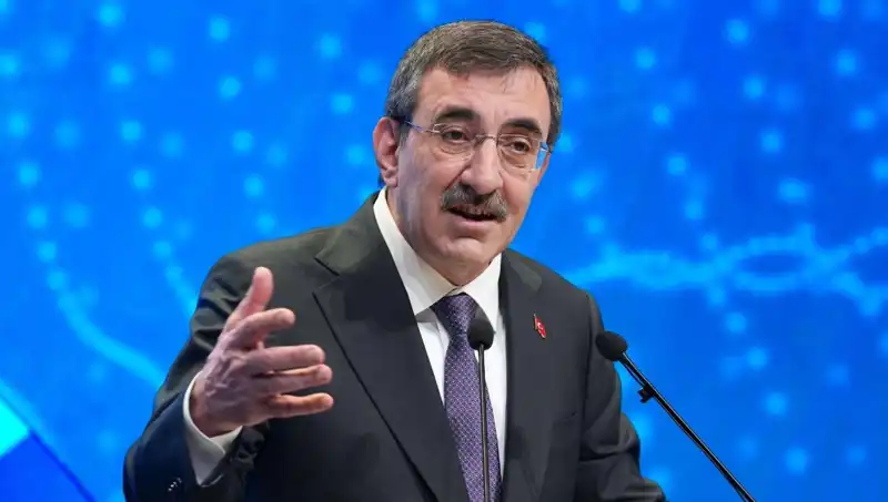 Cevdet Yılmaz'dan Boykot Çağrılarına Sert Yanıt: Sorumlu Politikanın Önemi