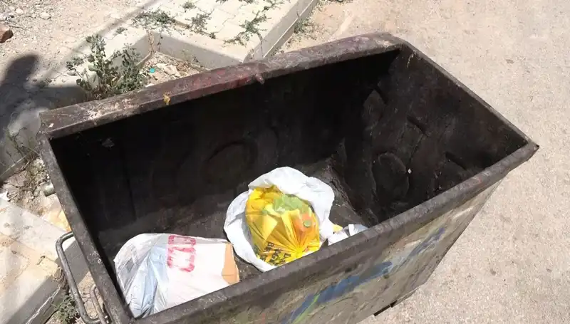 Evde Doğum Gerçekleştiren Kadın, Bebeğini Çöpe Atarken Yakalandı!