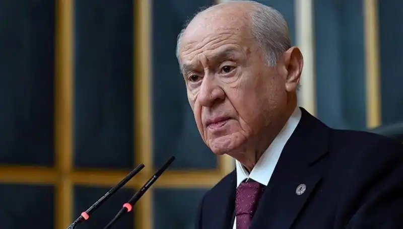Bahçeli'den CHP'ye Sert Tepki: "Sırrı Bey'e Haksızlık Yapıldı!"