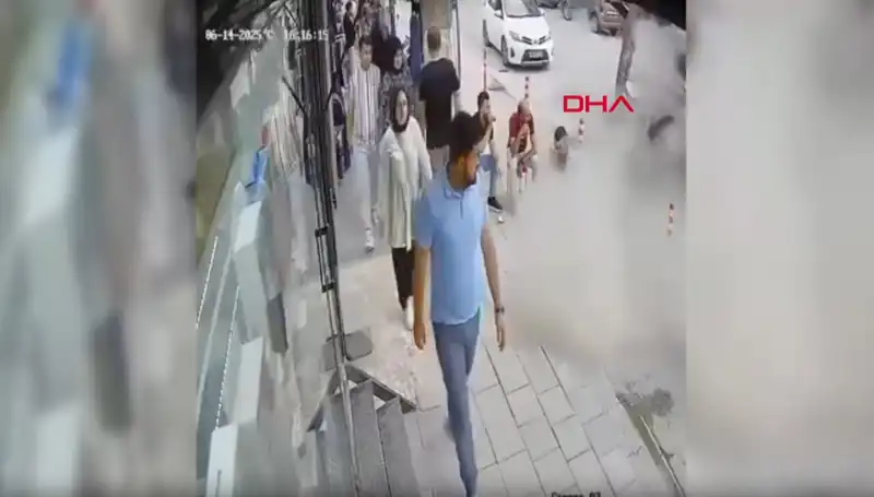 TIR Patiği Patladı: Şehirde Korku Dolu Anlar Yaşandı
