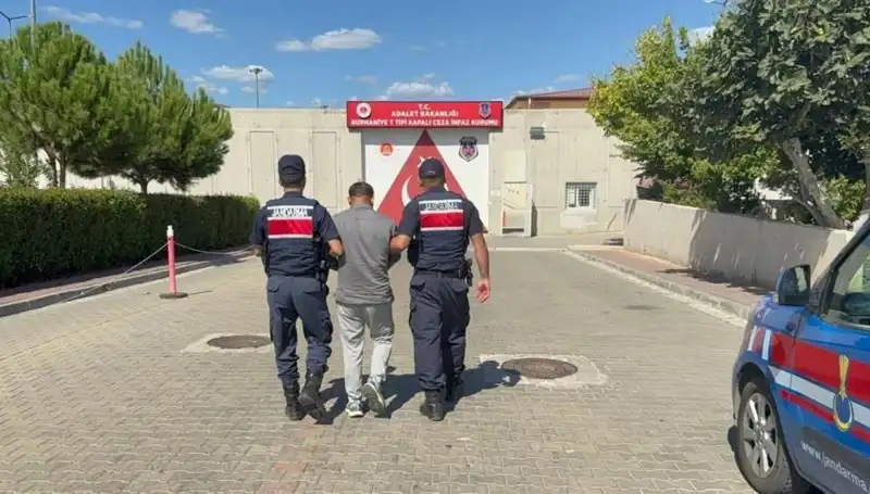 44 Yıl Hapisle Aranan Suçlu, Edremit'te Gizlilik İçinde Yakalandı!