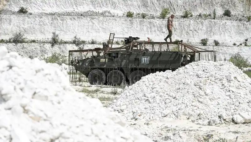 Ukrayna, ABD Yetkilisini Bakanlığa Çağırdı: Mühimmat Kesintisi Tehlikesi!