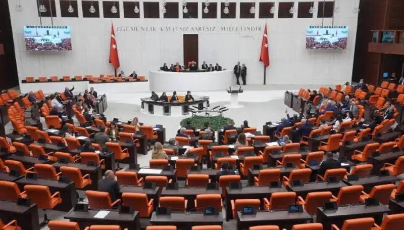 Meclis’te Yoğun Günler: Önemli Görüşmeler ve Oylamalar Bekleniyor