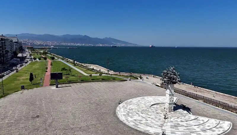 Sıcak Hava Dalgası: 40 Derece ve Boşalan Caddeler