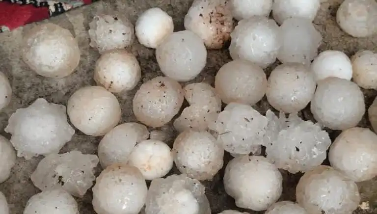 Şanlıurfa'da Görülmemiş Dolu Yağışı: Kar Topu Büyüklüğünde!
