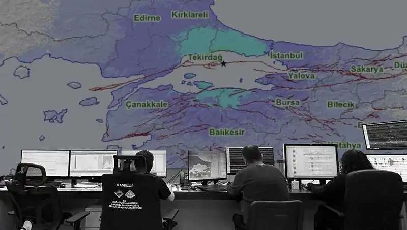 Kandilli Rasathanesi: Deprem Şiddeti Denizde 8, Karada 5 Olarak Belirlendi