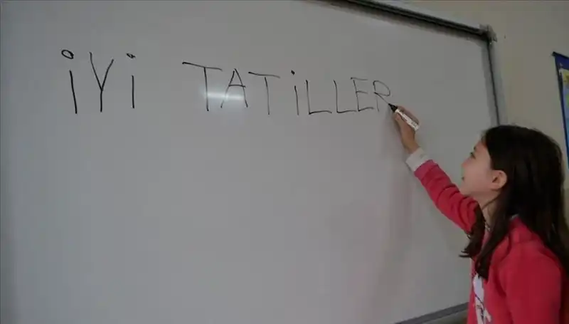 20 Milyon Öğrenci İçin Son Ders Zili 20 Haziran’da Çalacak: Yaz Tatili Yaklaşıyor!