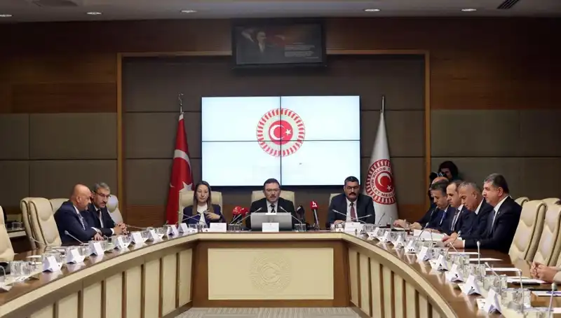 Meclis, Kartalkaya Yangın Faciasını Araştırmaya Başladı: Vali'nin Sözleri Gündem Oldu