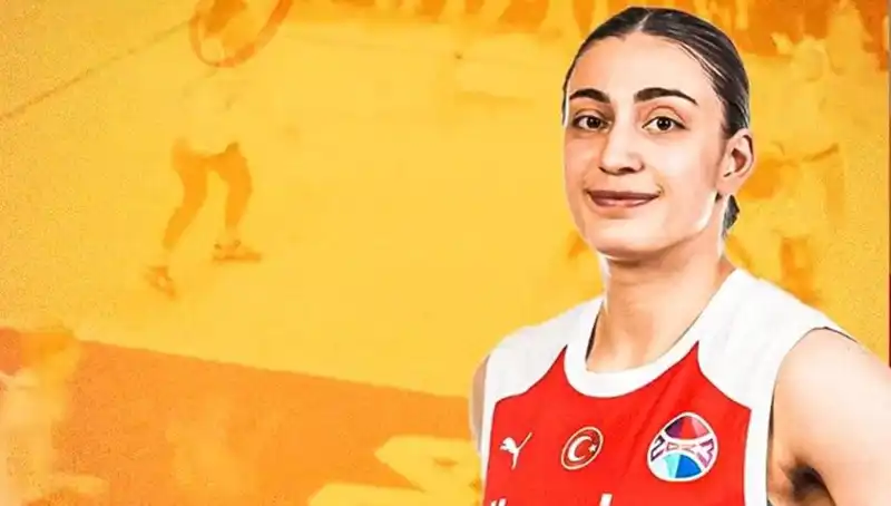 Galatasaray, Üç Yıldızıyla Sözleşme Uzattı: İşte Detaylar!