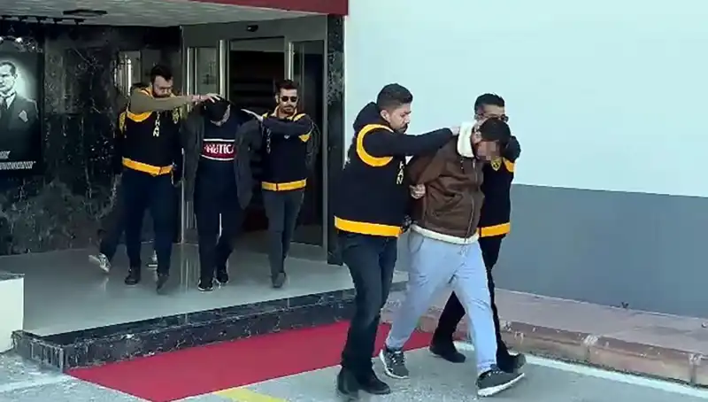 Silahlı Soygun Dramı: 2 Milyon Lira İçin Korku Dolu Anlar