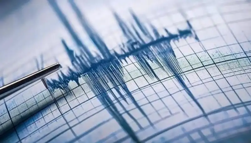 Antalya'da 3,8 Büyüklüğünde Deprem: Yerel Halk Ne Yapmalı?