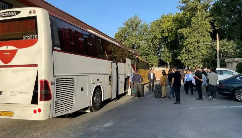 Şiraz'da Otobüs Devrildi: Türkiye'den Gidenler Arasında Kaç Kayıp Var?