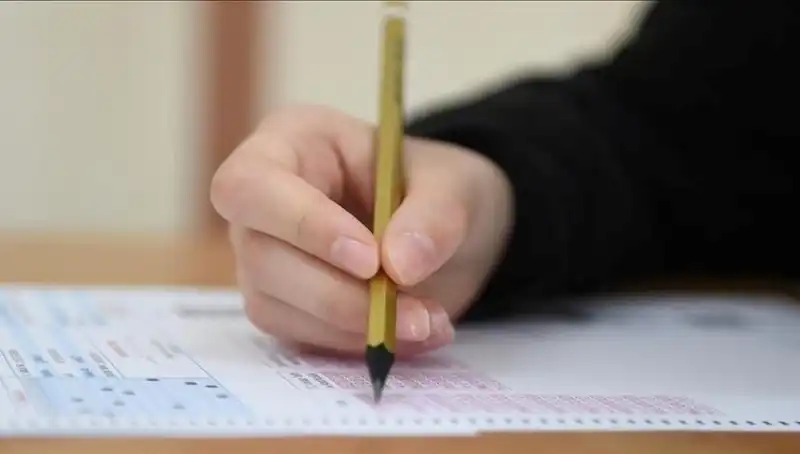 LGS Sınavında Eleyici Sorular: Öğrencilerin Tercihleri ve Stratejileri