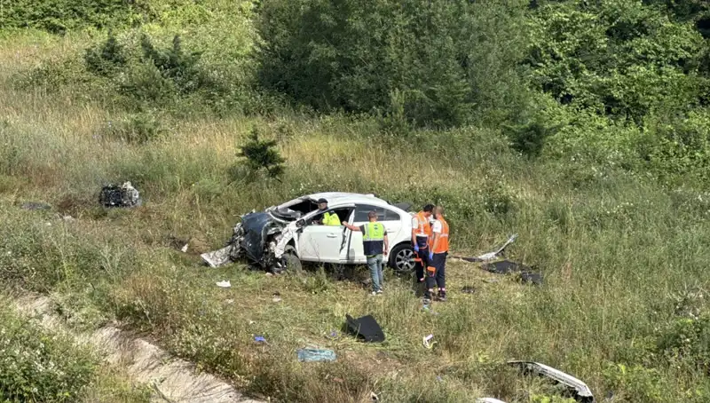 Kuzey Marmara Otoyolu’nda Şok Edici Kaza: Araç Şarampole Devrildi