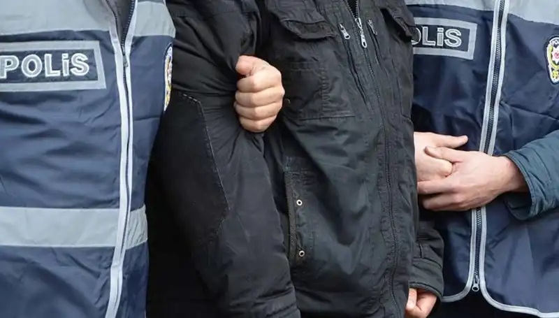 Huzur İstanbul Operasyonu: 1.035 Gözaltı ile Suçla Mücadele Hız Kazanıyor