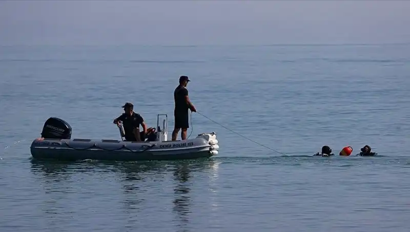 Kuşadası'nda Denizde Boğulan Genç, Yaz Tatiline Ecel Korkusu Kattı